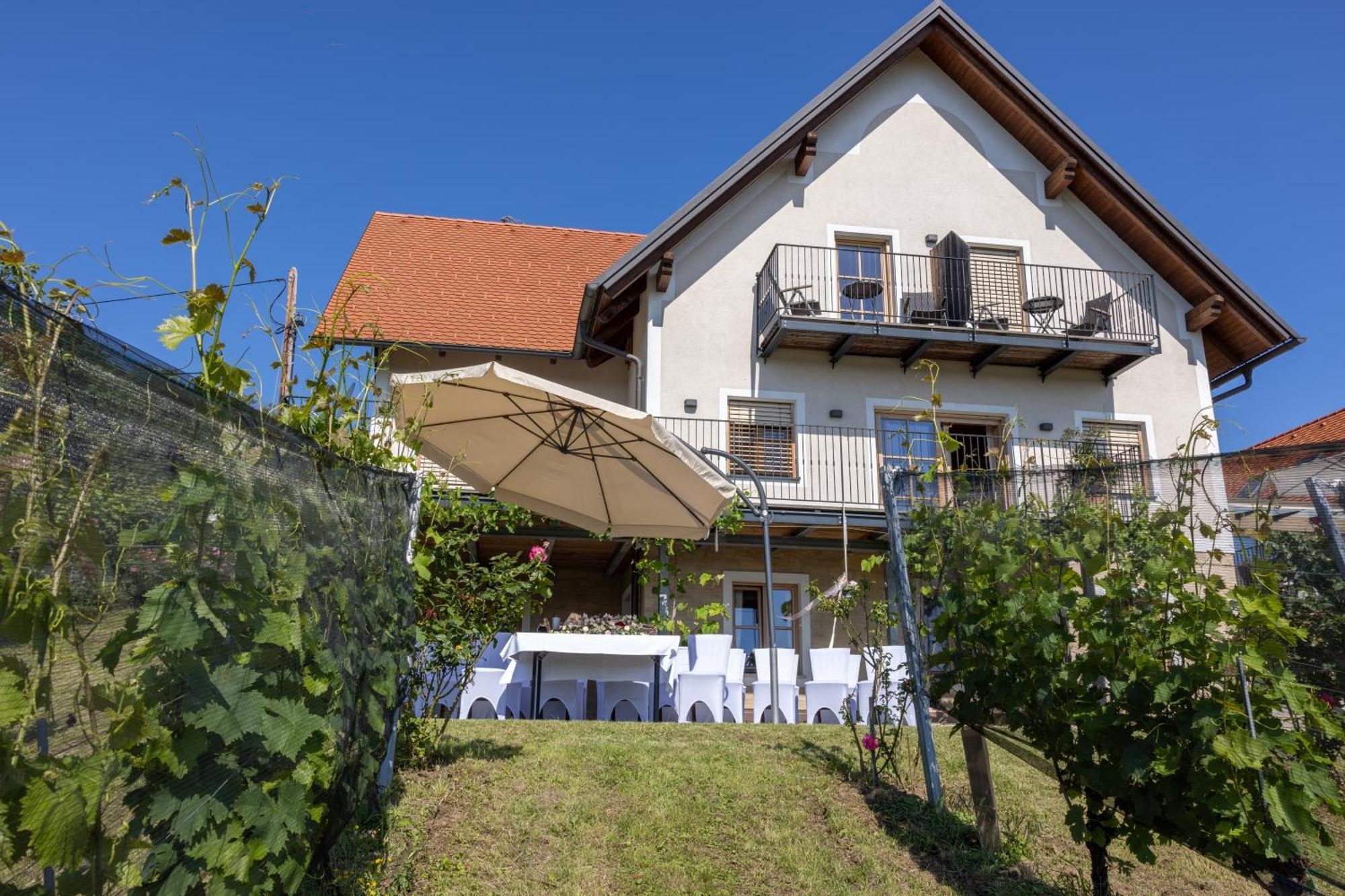 Winzerzimmer Scharl Sankt Anna am Aigen Exterior foto