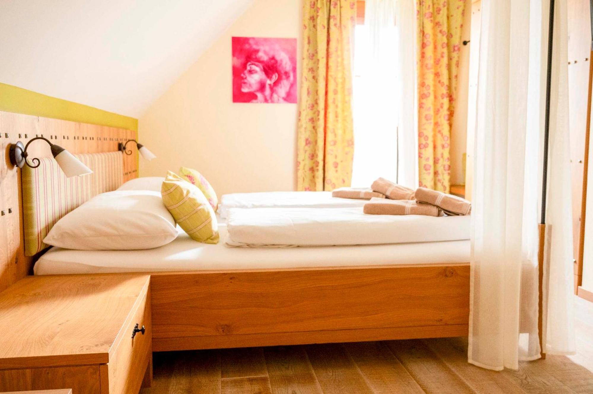 Winzerzimmer Scharl Sankt Anna am Aigen Exterior foto